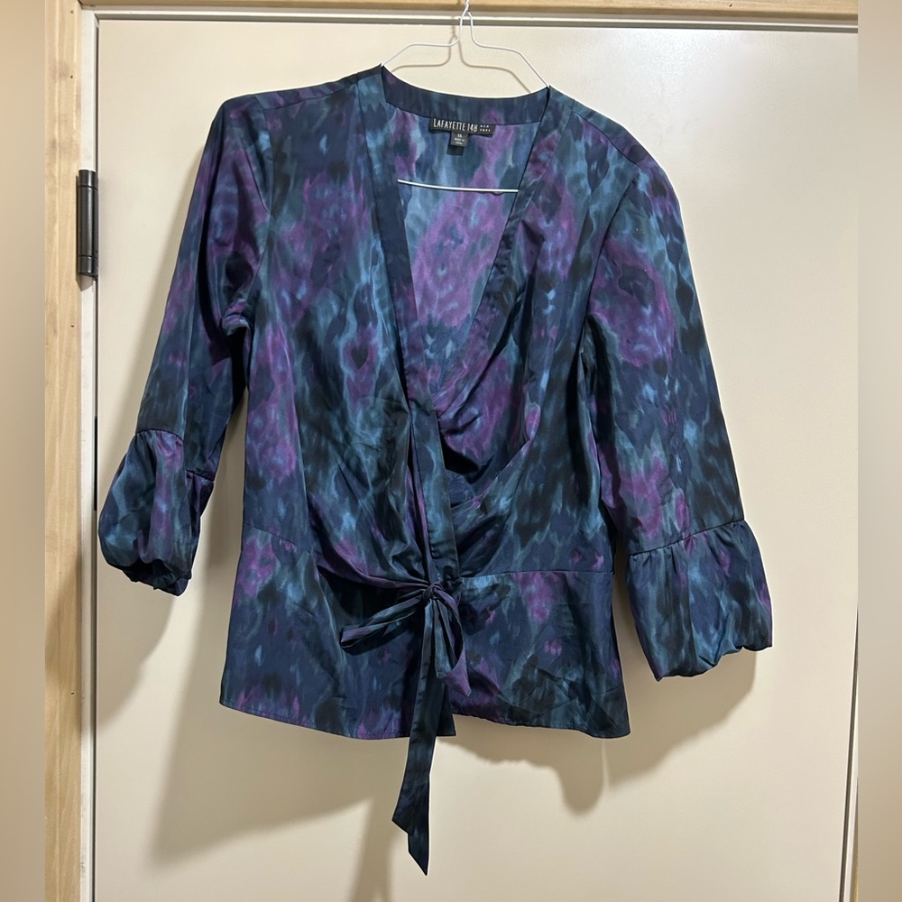 NWOT Stunning Lafayette 148 New York Women’s Top in Size 14